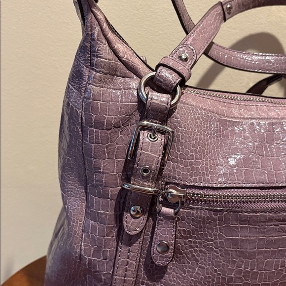 Coach  Alexandra  lavender croc embossed patent leather  shoulder bag  Rare find - Picture 11 of 17